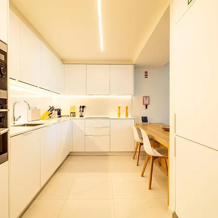 Bayline Boho 1br Beach, Spa, Pool & Parking * Armação de Pêra